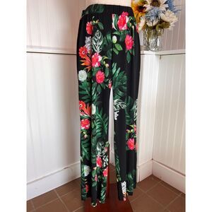 BOGO Vince Camuto Floral Black Pants